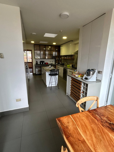 Departamento De Lujo Sta María De Manquehue – Manquehuito