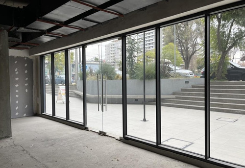 Local De 65 M2 Frente A Plaza Zañartu