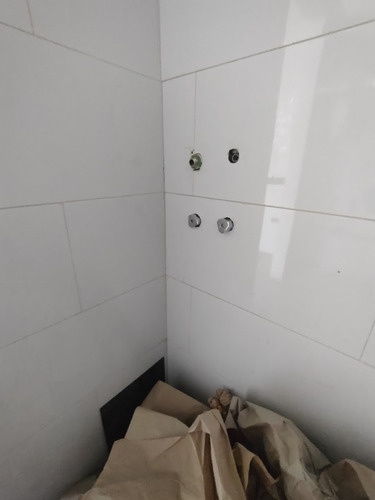35 M2 En Strip Center De Los Trapenses
