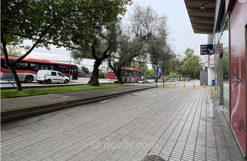 Arriendo Local 120 M2 Av. Las Condes
