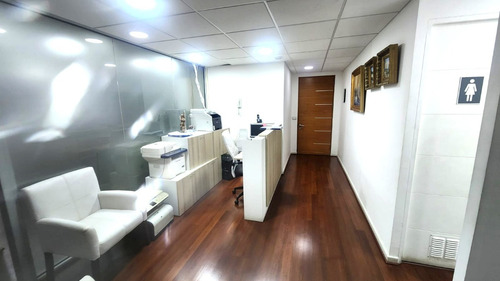 Venta Oficina 100m2 – Cerro El Plomo – Nueva Las Condes
