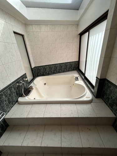 Se Vende Increíble Casa En Quinchamali 400m2 Construidos