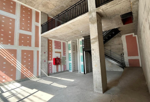 100 M2 A Pasos De Metro Mirador