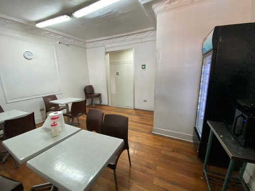Casa Comercial En El Centro De Ñuñoa 630 M2