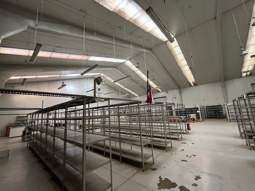 Bodega Industrial En Pudahuel Con Excelente Conectividad