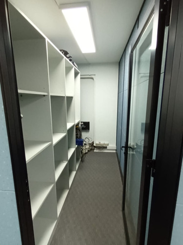 Arriendo Oficina De 80,61m2 Plaza Perú Barrio El Golf