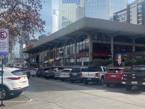Local Con La Mejor Visibilidad En Av. Apoquindo – 100 M2