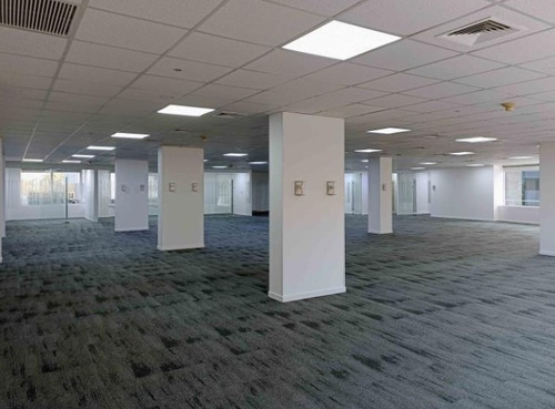 Oficina De 219,4m2 En Barrio El Golf Metro Tobalaba
