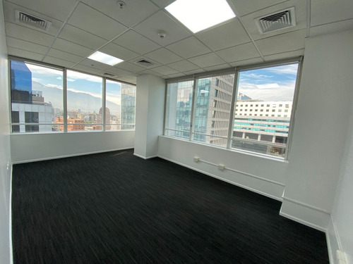 Arriendo Oficina 357m2 Con Privados Y Sala De Reuniones