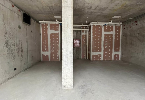 Arriendo Local De 65 M2 En Placa Comercial Ñuñoa