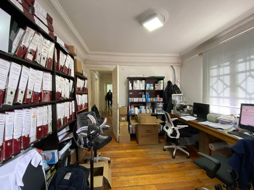Casa Esquina De 630 M2 Para Comercio En Chile España